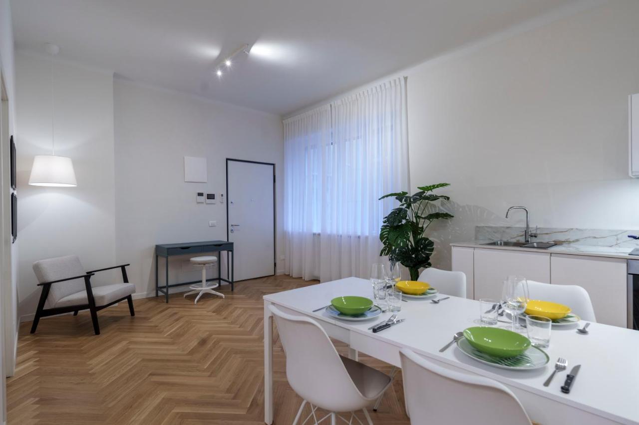 Porta Venezia-Trilocale-Luxury Con Wifi-Neflix Apartment Milan Bagian luar foto